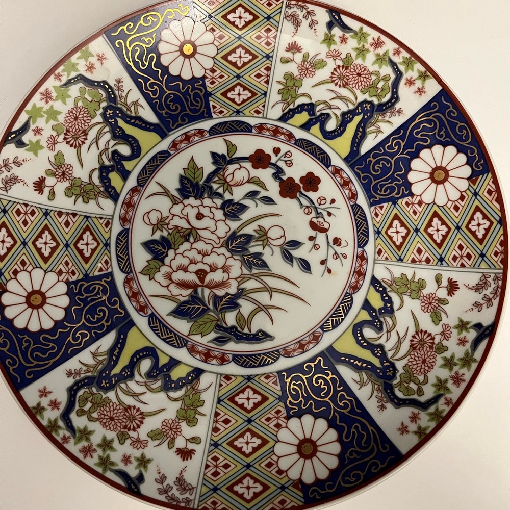 Imari Ware Japan Empress Florals Gold Decorative Plate Porcelain Rose Mark - Picture 1 of 2